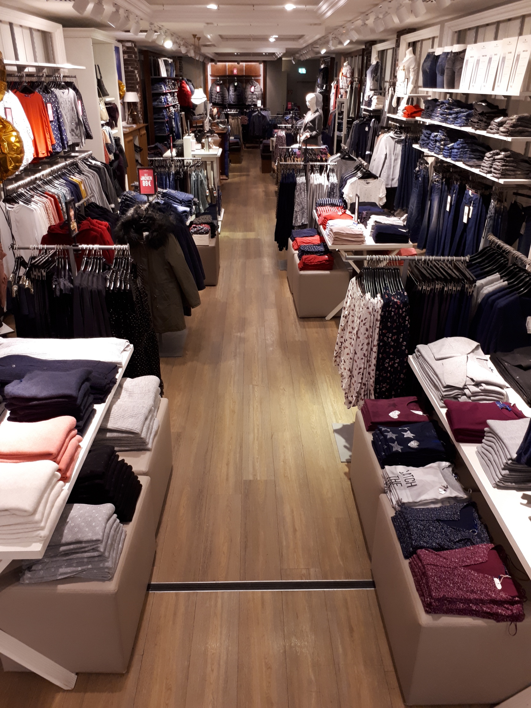 TOM TAILOR Store, Hans-Böckler-Platz 1h in Mülheim a. d. Ruhr