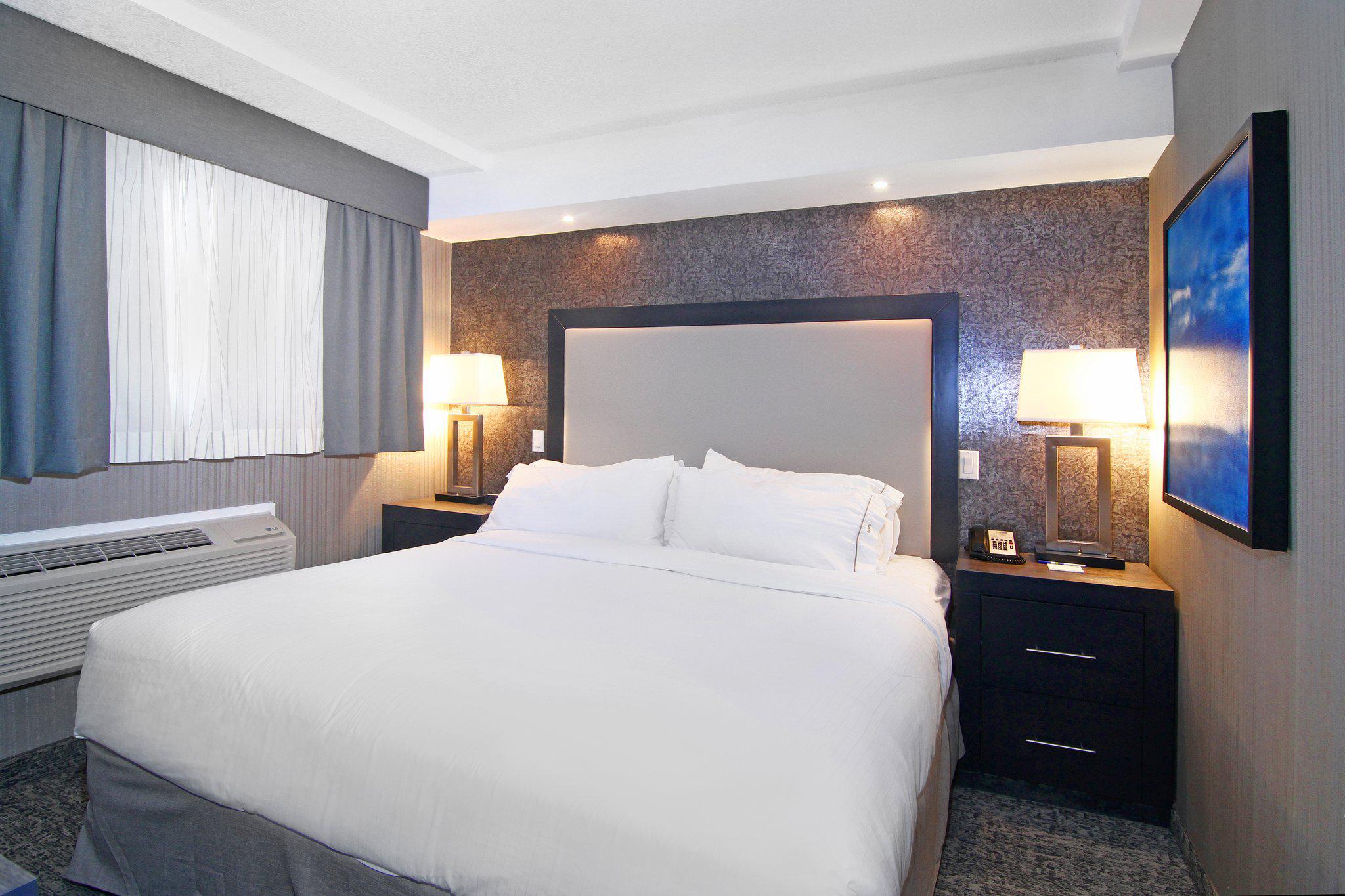 Holiday Inn Express & Suites Calgary, an IHG Hotel Calgary (403)269-8262