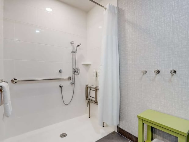 Images Hampton Inn and Suites by Hilton Cincinnati Midtown Rookwood