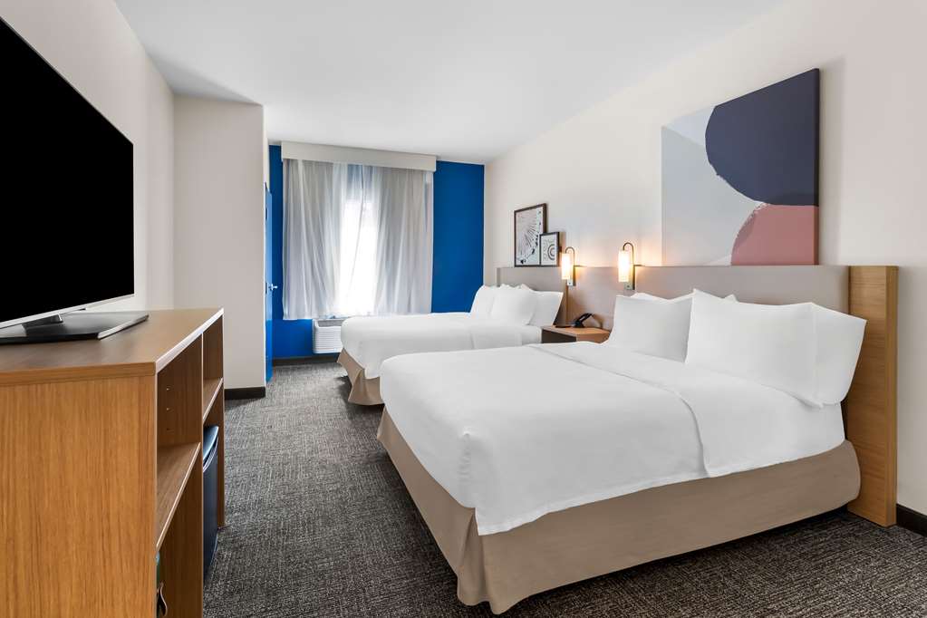 Guest room