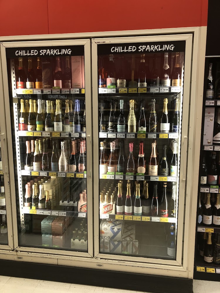 Images CLOSED - Liquorland Daylesford