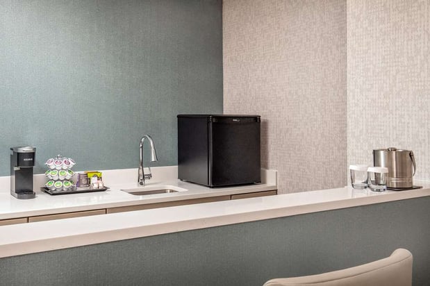 Images DoubleTree by Hilton Hotel Chicago - North Shore Conference Center