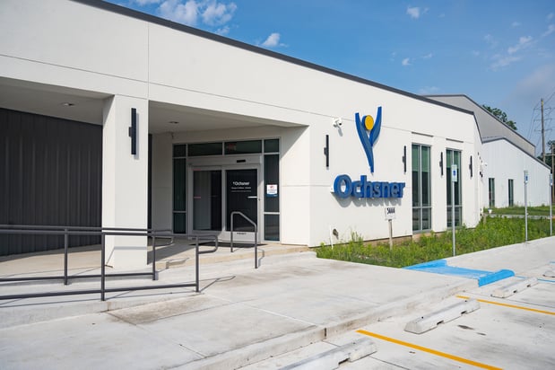Images Ochsner Orthopedics and Sports Medicine Institute at Elite Training Complex – Burbank
