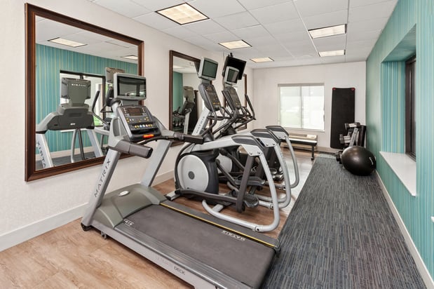 Images Holiday Inn Express & Suites Chicago West-O'Hare Arpt Area by IHG