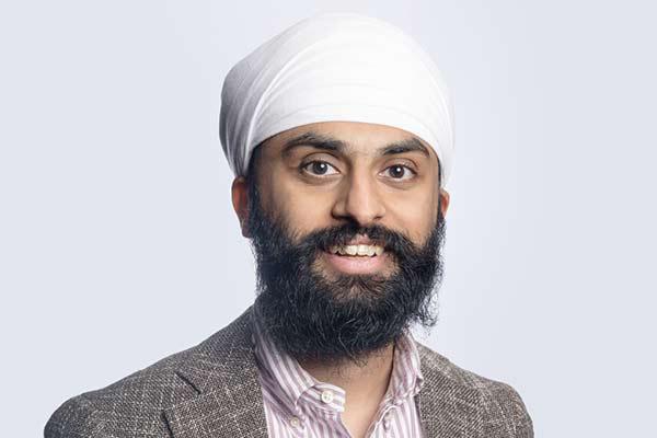 Dr. Darshan Matharu, Optometrist Partner in our Terra Nova store