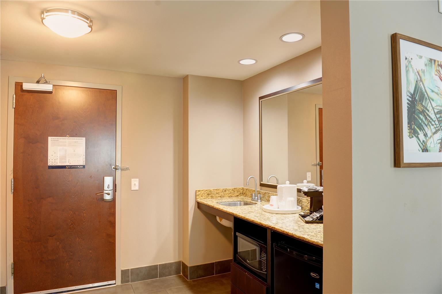 Guest room bath