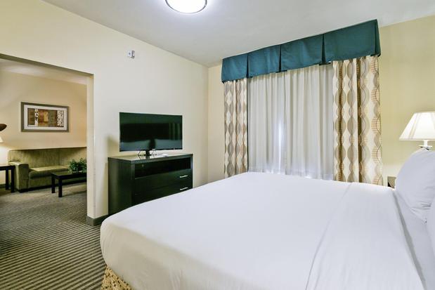 Images Holiday Inn Express & Suites Carthage, an IHG Hotel