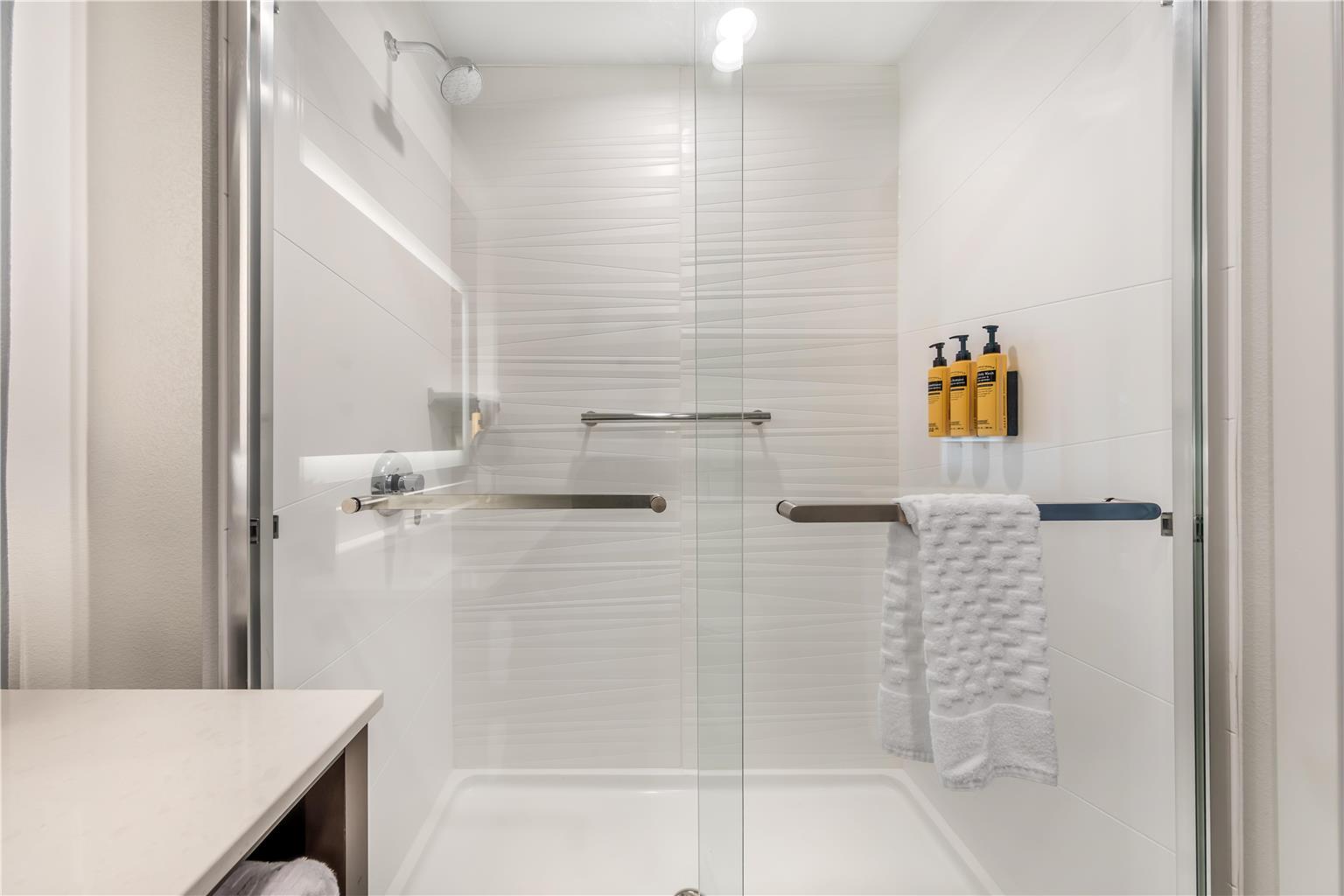 King Guest Bathroom
