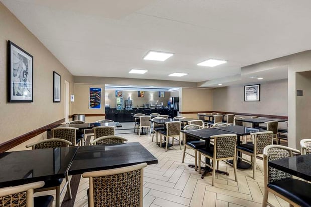 Images Best Western Harrisburg North