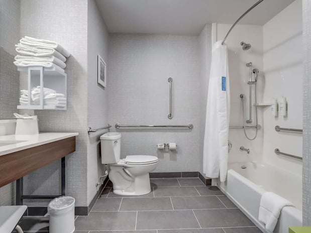 Images Hampton Inn and Suites by Hilton Cincinnati Midtown Rookwood