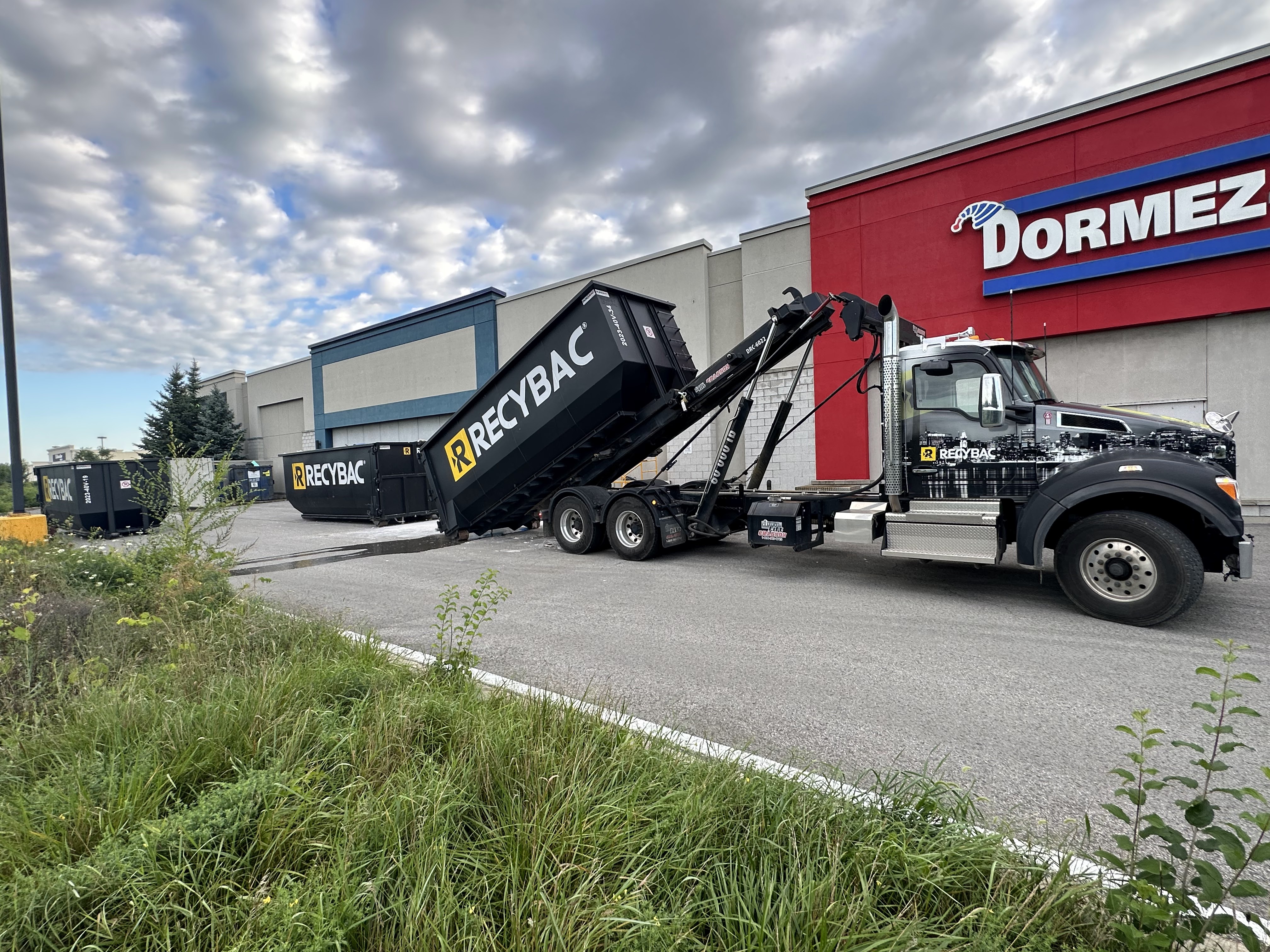 Images Location de conteneur RECYBAC Longueuil