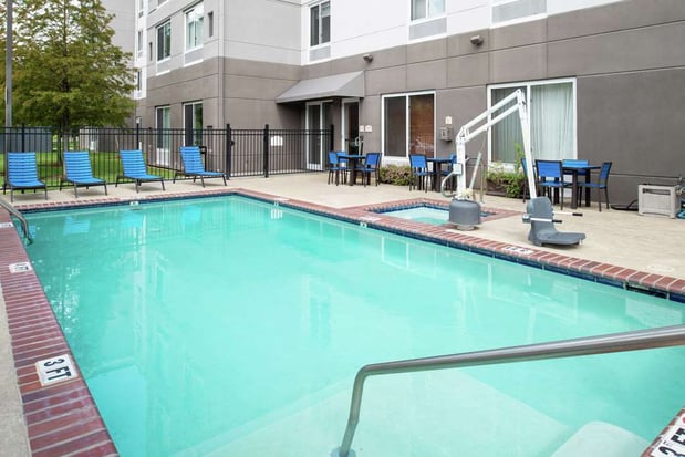 Images Hilton Garden Inn Baton Rouge Airport
