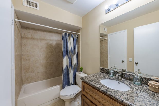 Images Royal St. George at the Villages Apartment Homes