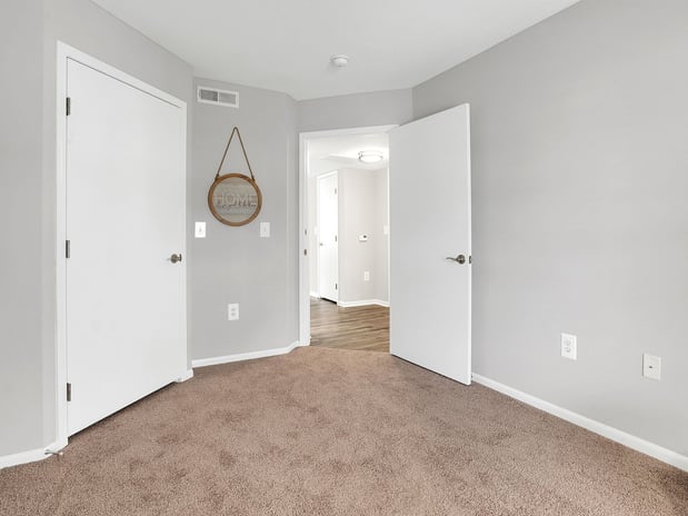 Images Reserve at Easton