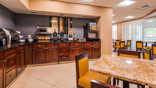 Images Best Western Plus Best WesternI Airport Hotel - Arundel Mills
