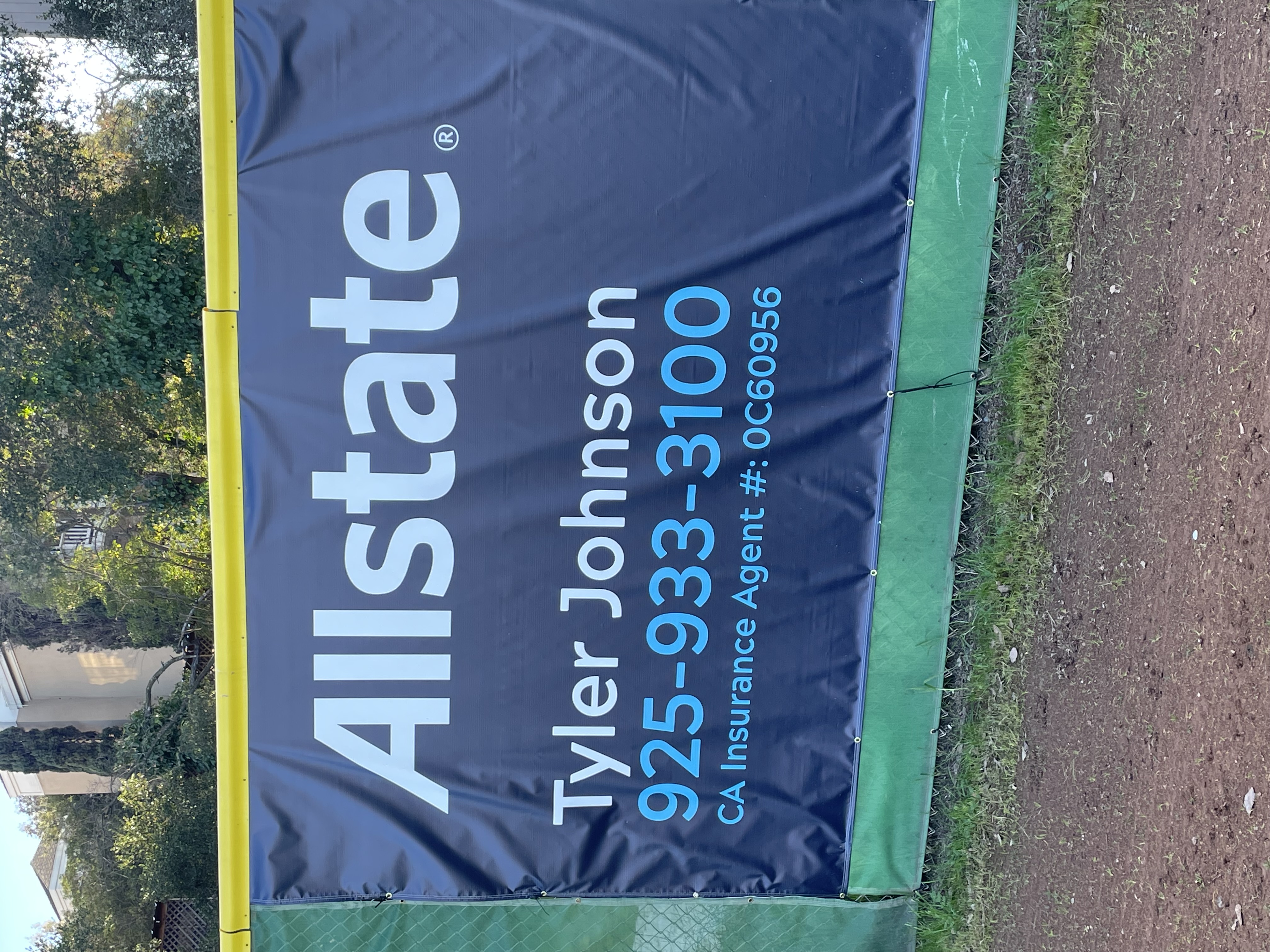 Proud sponsor of Las Lomas sports