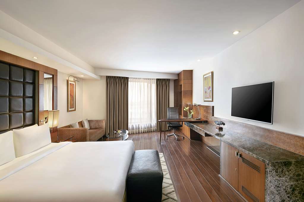 Radisson Blu Plaza Hotel, Delhi Airport