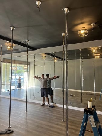Images La Verne Glass & Screen