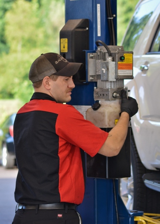 Images Larry's Automotive