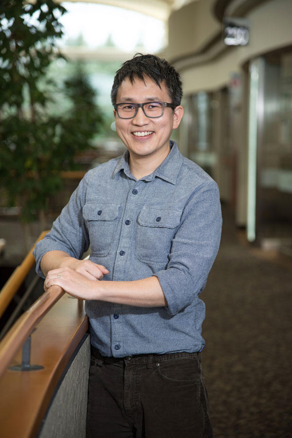 Dr. Calvin Chen, MD