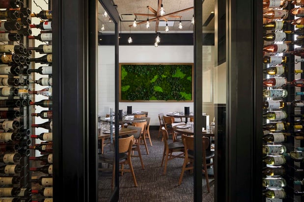 Images Burtons Grill & Bar