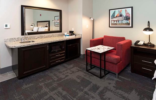Images Hampton Inn & Suites Raleigh Downtown