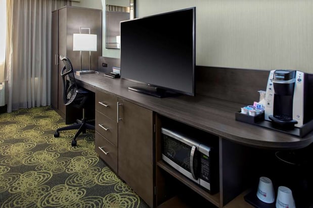 Images Hilton Garden Inn Reagan National Airport