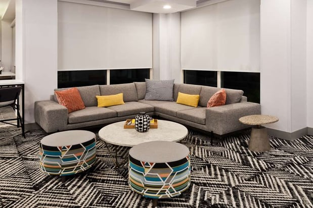 Images Hilton Garden Inn Birmingham/Lakeshore Drive