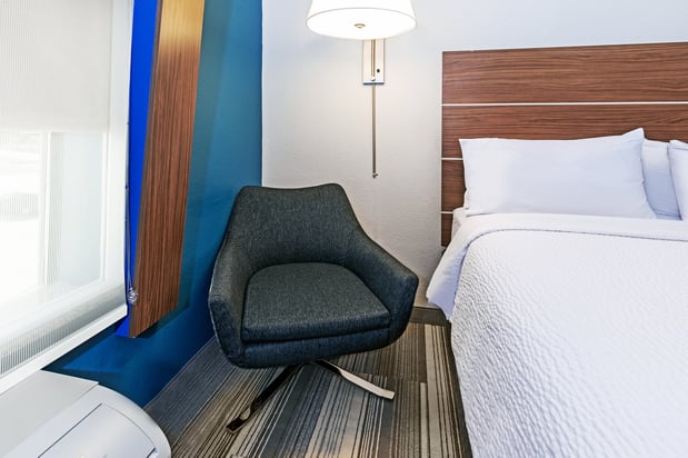 Images Holiday Inn Express & Suites del Rio by IHG