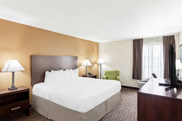 Images SureStay by Best Western Grayson