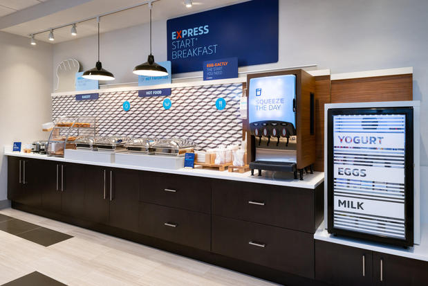 Images Holiday Inn Express & Suites Romeoville - Joliet North by IHG