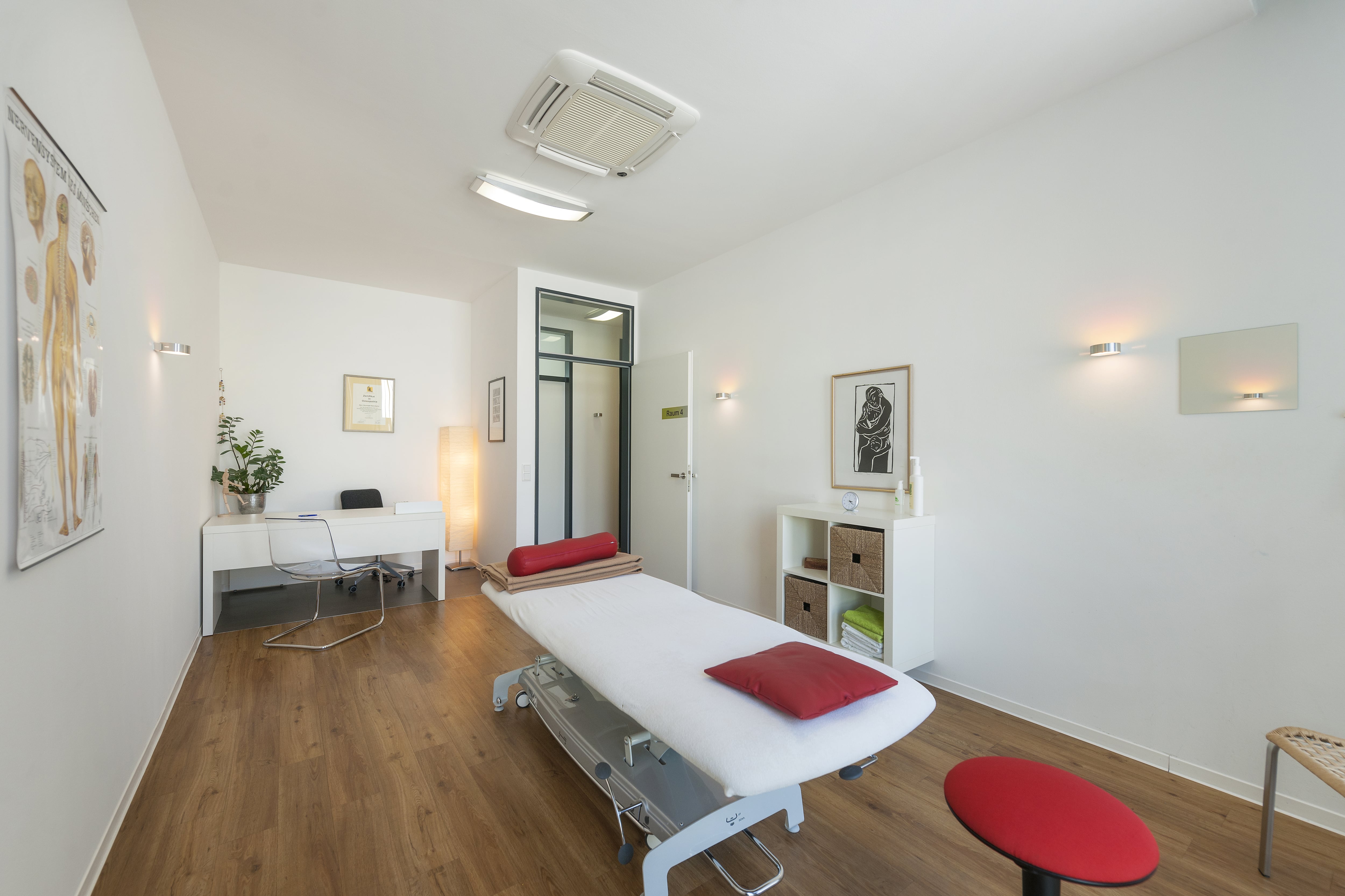 Praxis für Physiotherapie & Osteopathie Waitzhofer, Nibelungenplatz 1 -2 in Passau