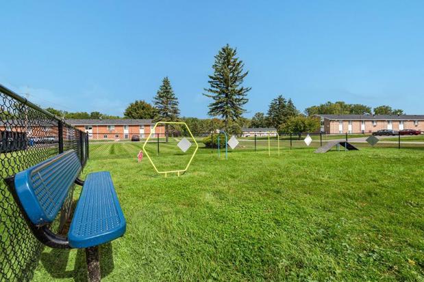 Images Glenbrook Manor Apartment Homes