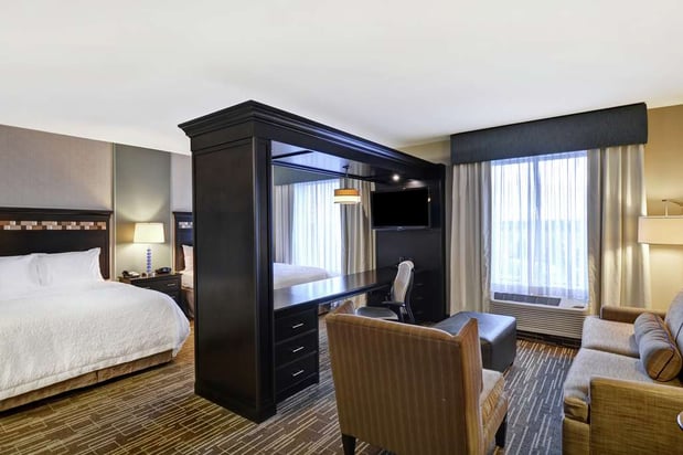 Images Hampton Inn & Suites Denver/Airport-Gateway Park