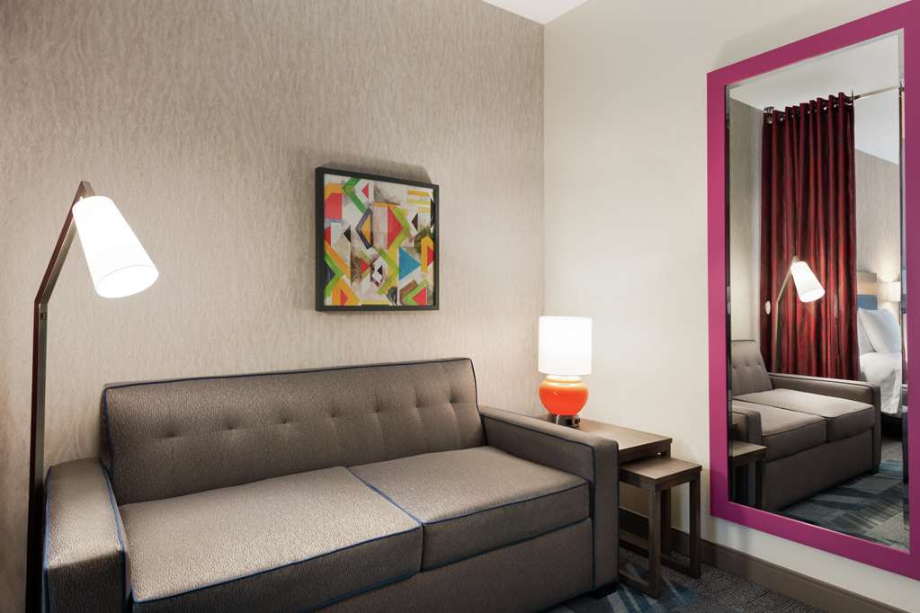 Guest room