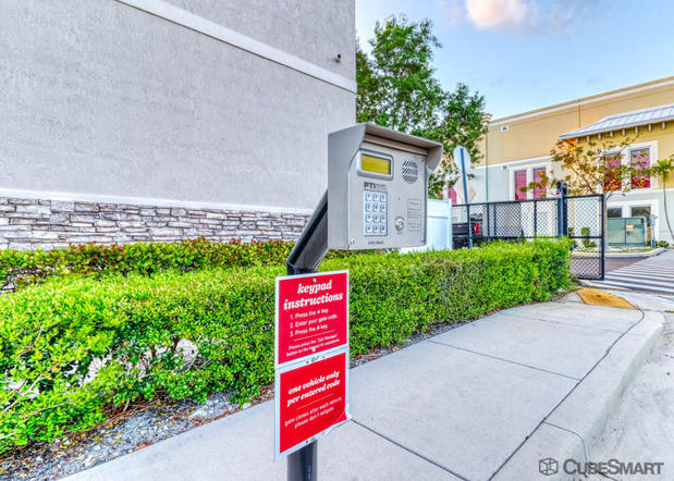 Images CubeSmart Self Storage