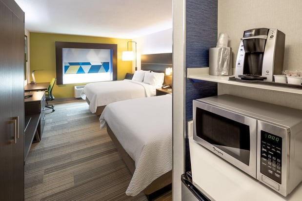 Images Holiday Inn Express & Suites Chicago West - St Charles by IHG