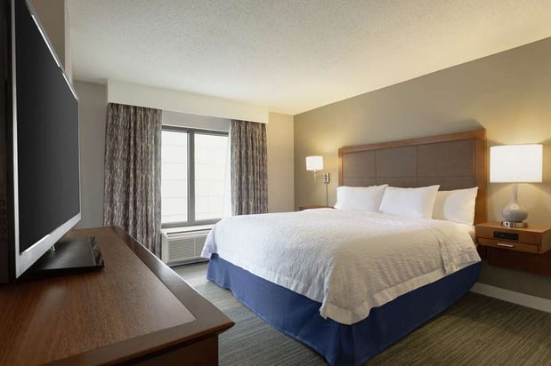 Images Hampton Inn & Suites Nashville-Downtown