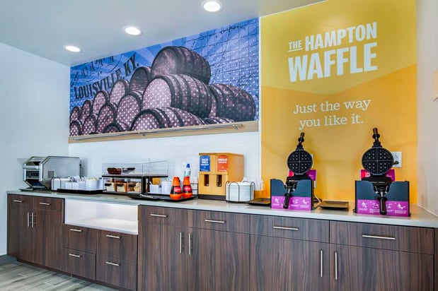 Images Hampton Inn & Suites by Hilton Louisville East Oxmoor