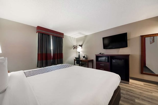 Images SureStay Plus by Best Western San Antonio North
