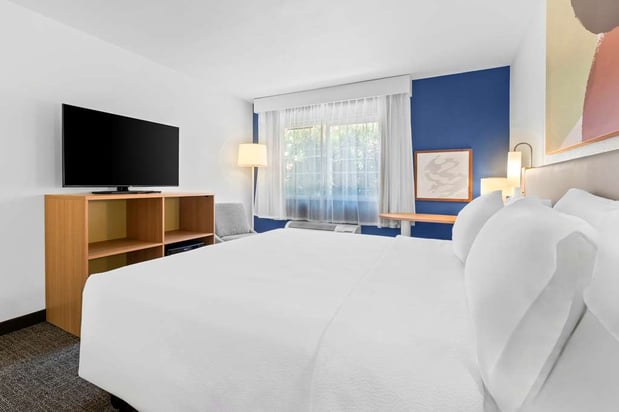 Images Spark by Hilton Modesto