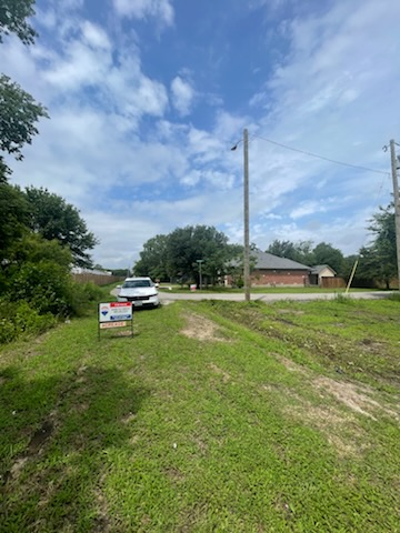 Images Marilyn Tarver Real Estate (Brokered By: RE/MAX Trinity/Cross Country)
