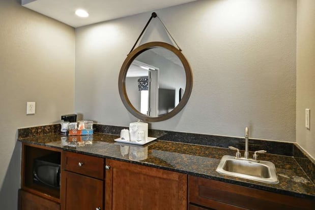 Images Hampton Inn & Suites Columbus-Easton Area