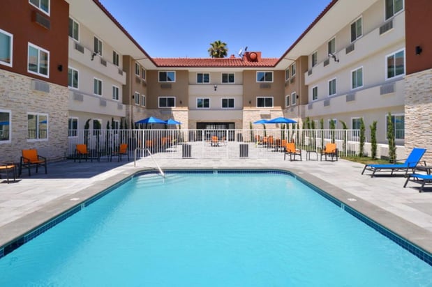 Images Holiday Inn Express Santa Rosa North by IHG