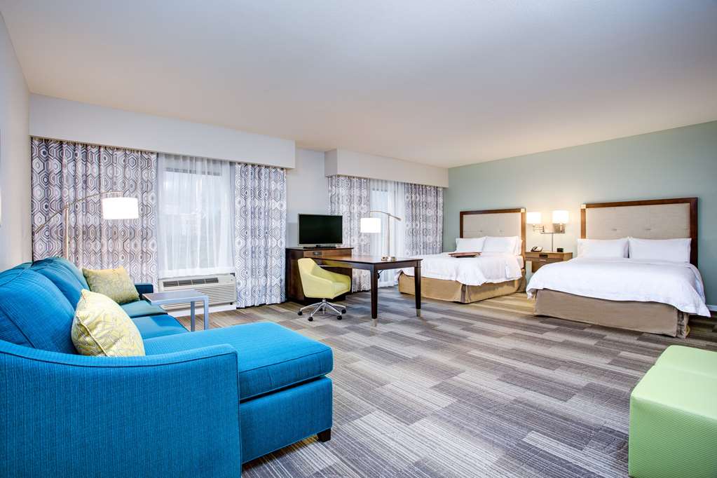 Guest room