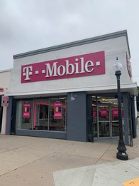 Exterior photo of T-Mobile Store at Valley Mall & Santa Anita, El Monte, CA