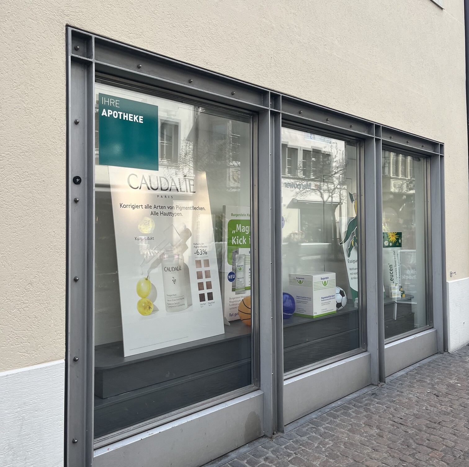 Amavita Apotheke Vorstadt, Vorstadt 30/32 in Schaffhausen