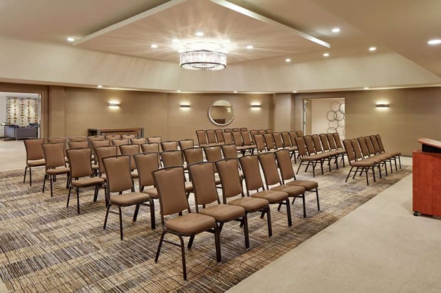 Images Hilton Garden Inn San Diego Mission Valley Stadium