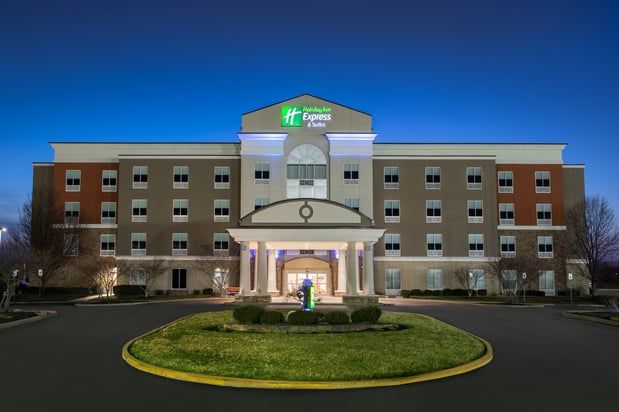 Images Holiday Inn Express & Suites Terre Haute by IHG