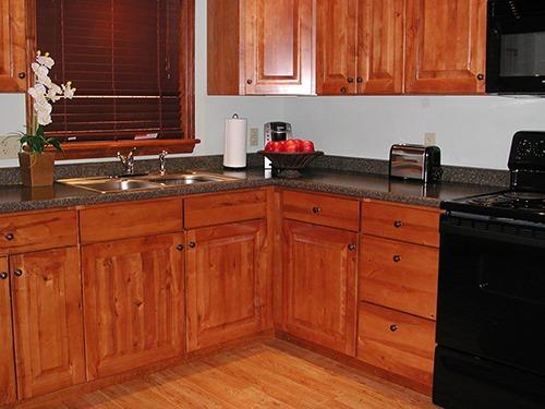 Images Redwood Inn & Suites